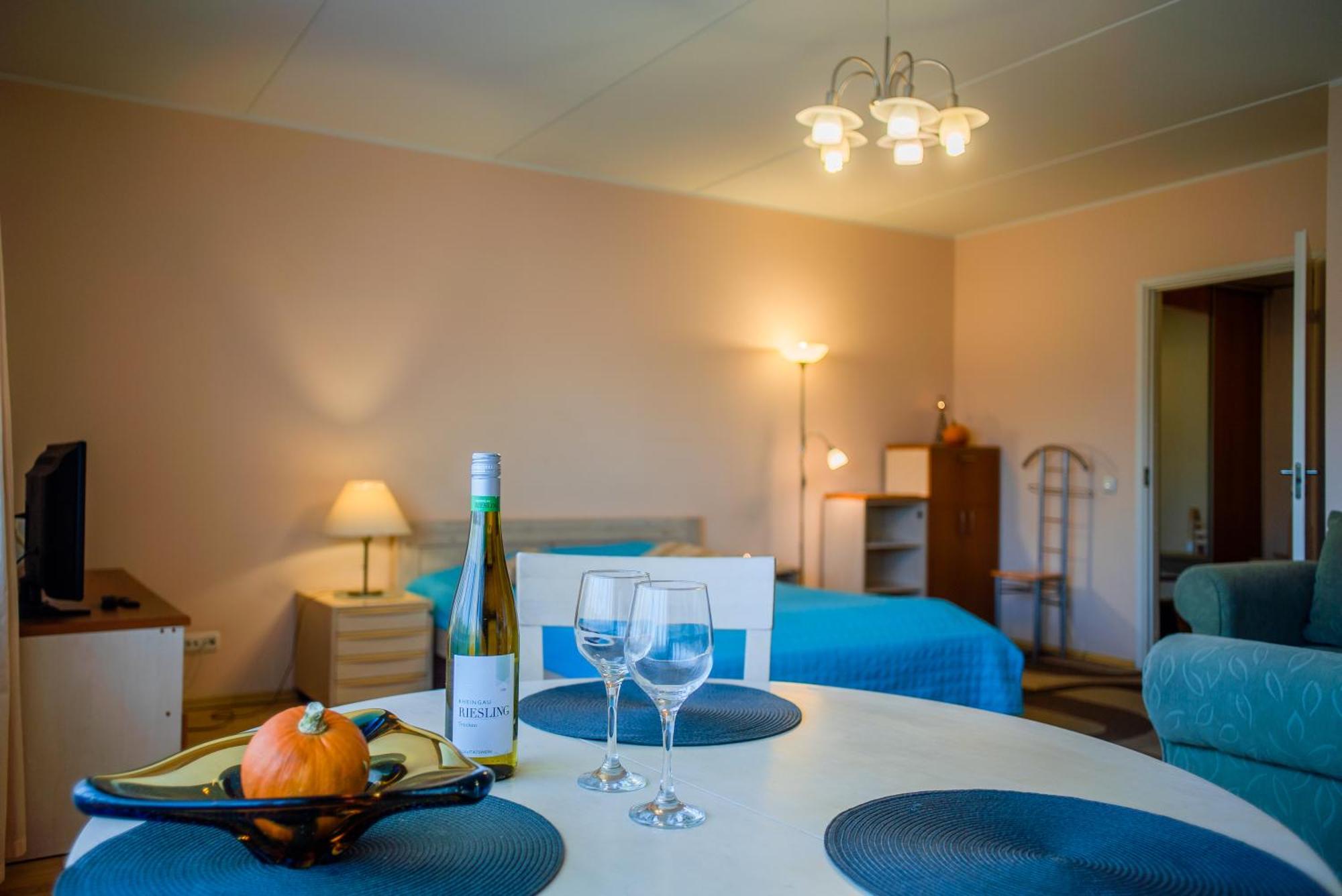 Romeo Family Kaarli Apartment Tallinn Ngoại thất bức ảnh