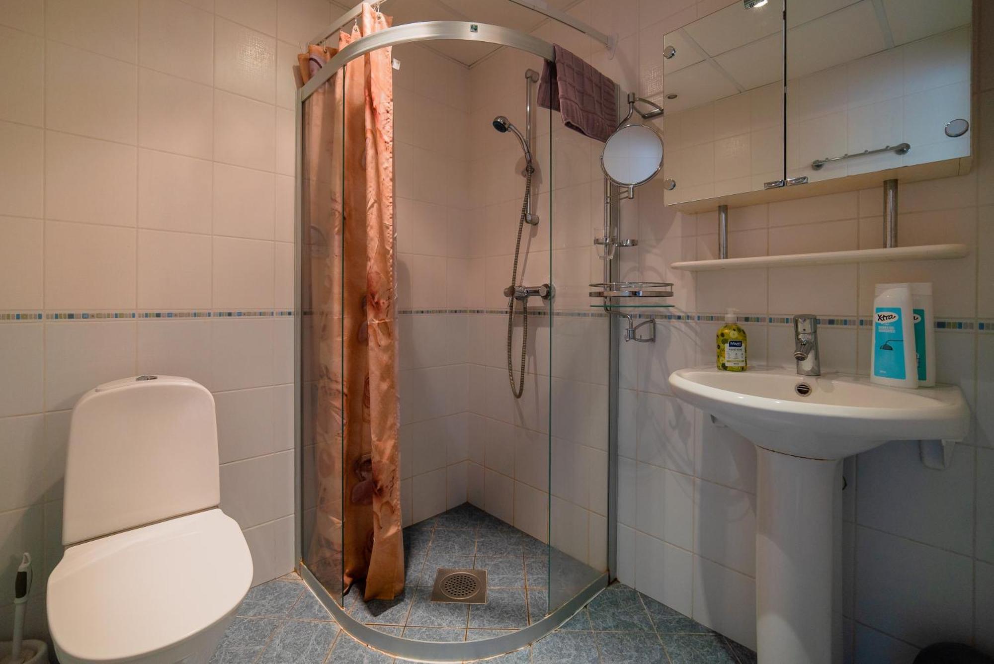 Romeo Family Kaarli Apartment Tallinn Ngoại thất bức ảnh