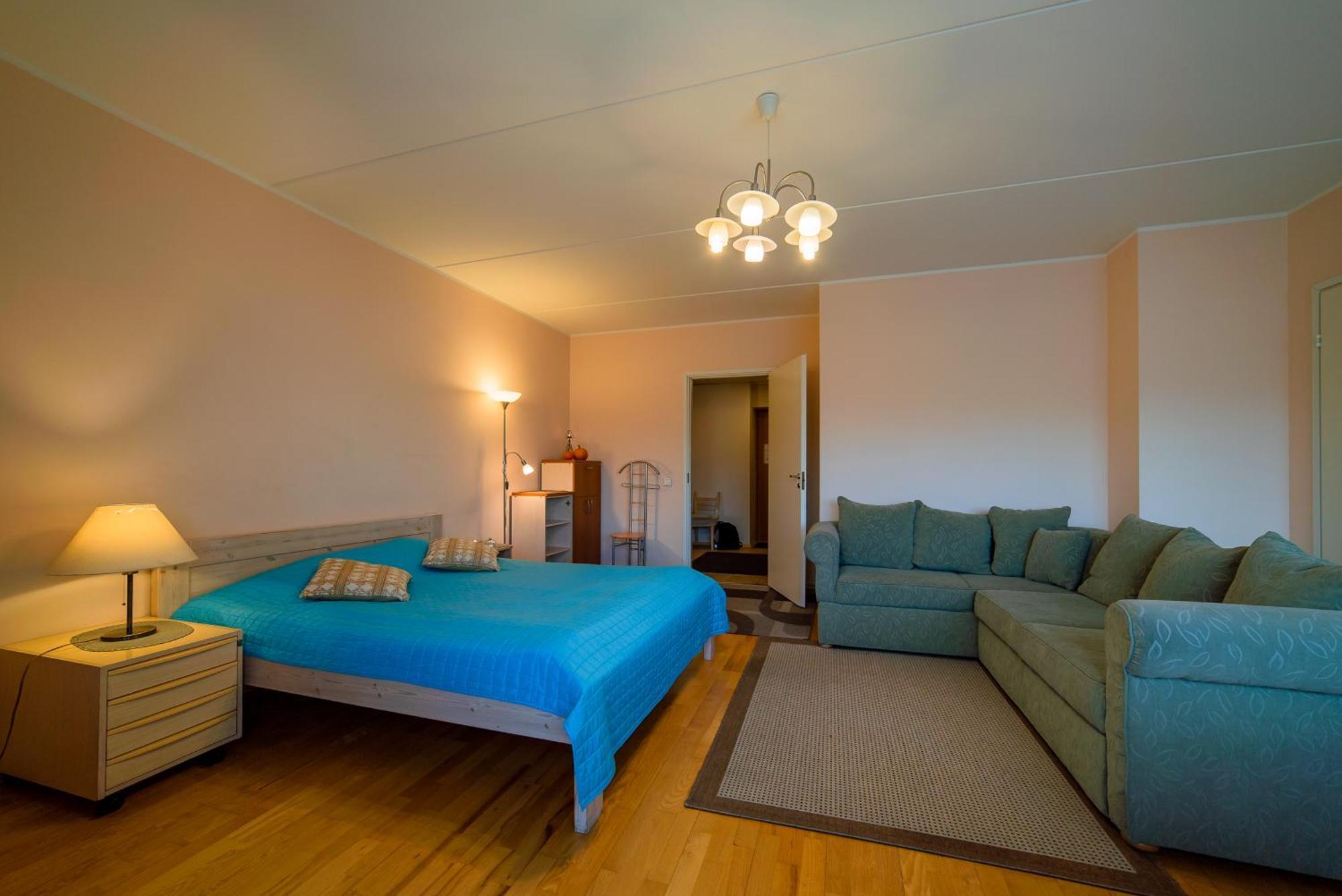 Romeo Family Kaarli Apartment Tallinn Ngoại thất bức ảnh