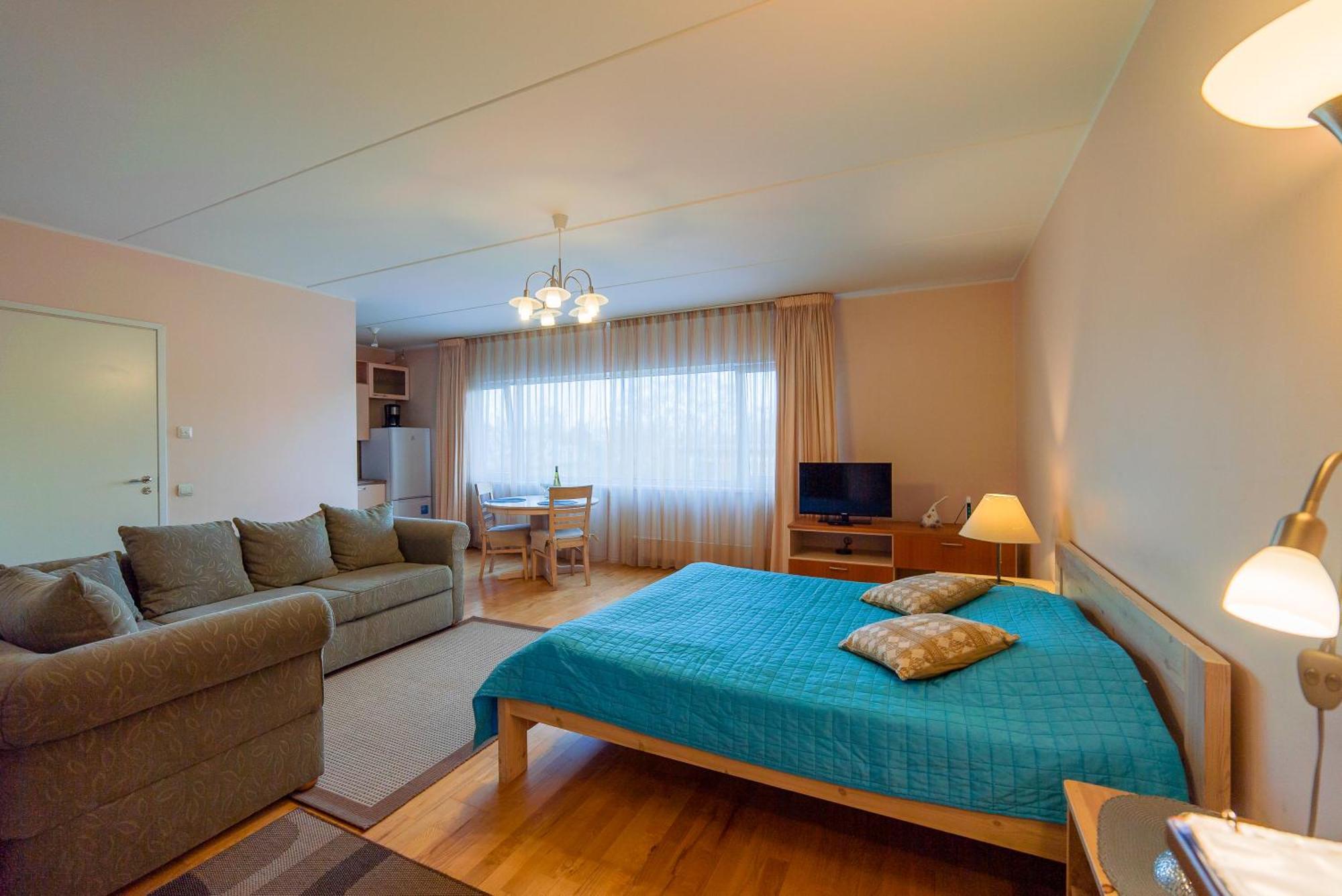 Romeo Family Kaarli Apartment Tallinn Ngoại thất bức ảnh